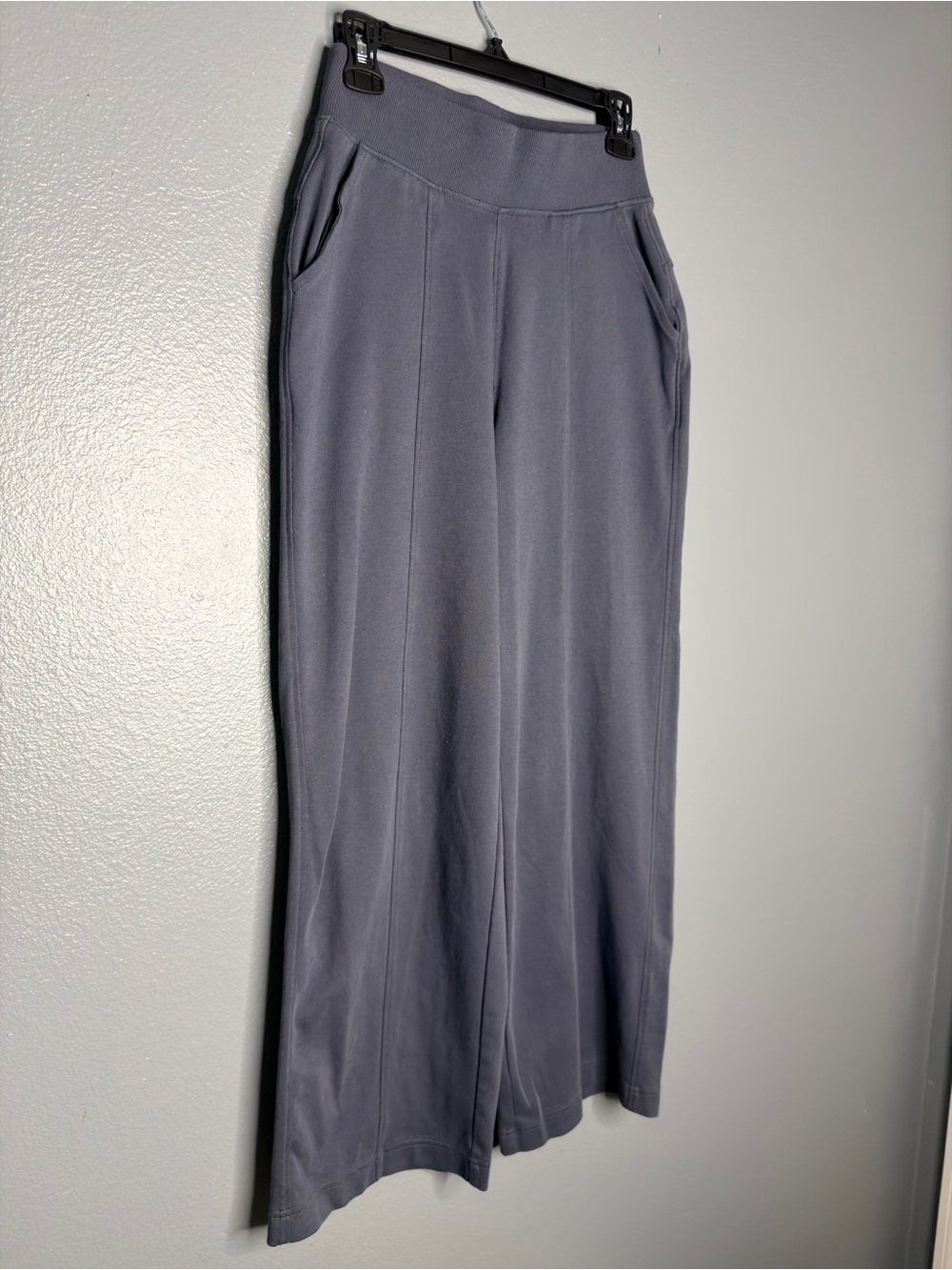 Pact Airplane Wide-Leg Pull-On Pants in Charcoal Gray Cotton XS